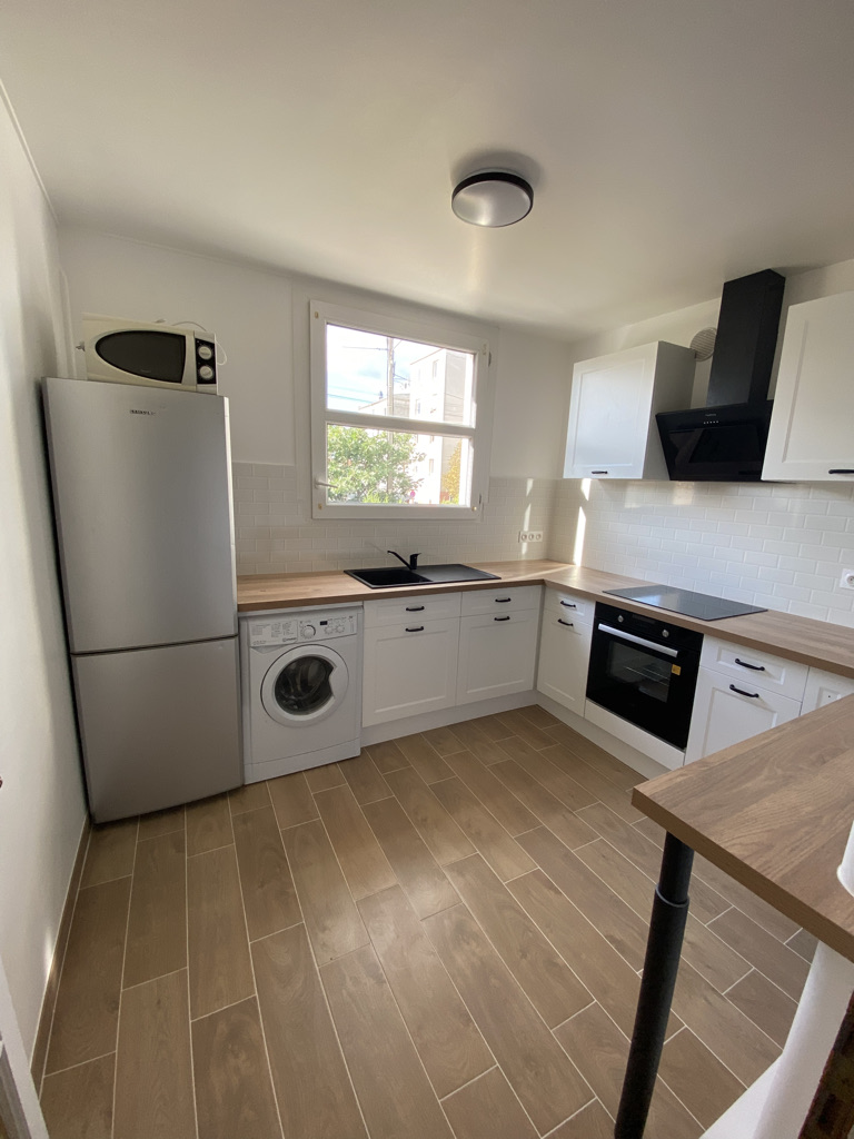 Vue séjour après rénovation appartement Saint-Denis